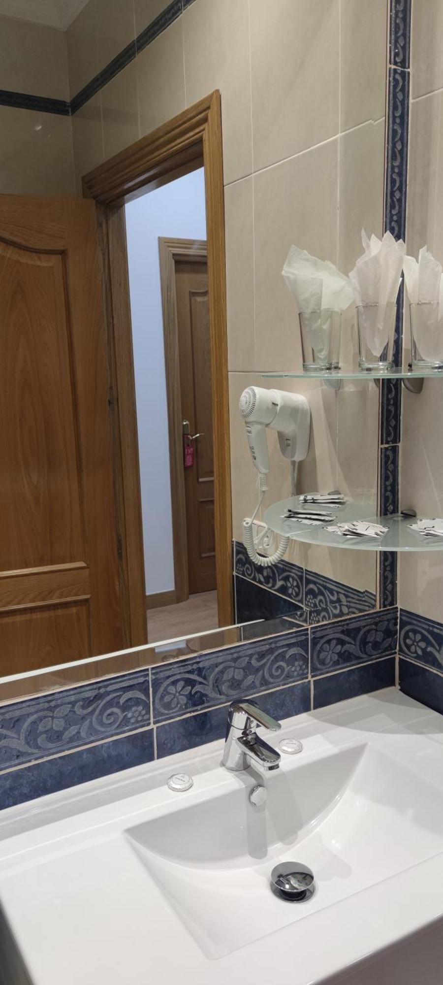 New Go Inn Madrid Luaran gambar
