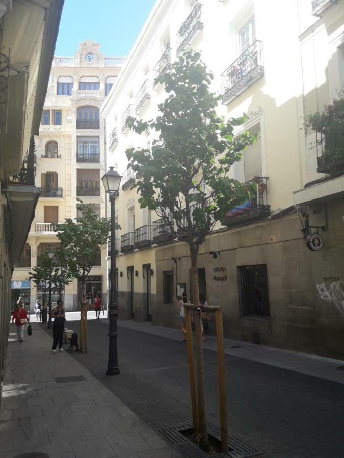 New Go Inn Madrid Luaran gambar
